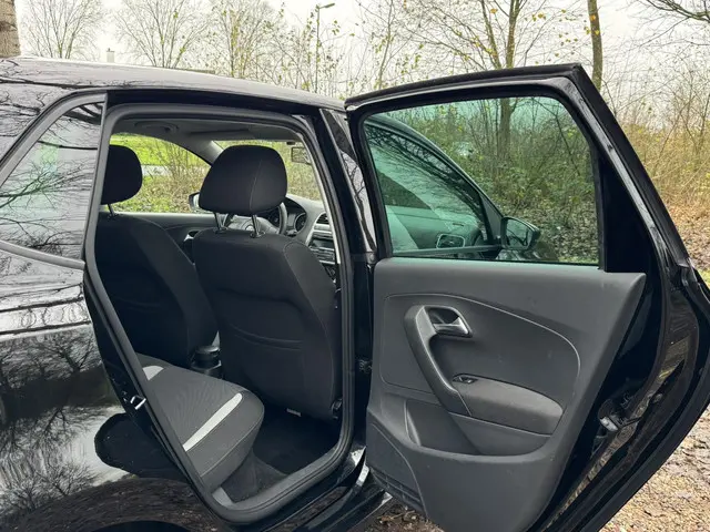 Volkswagen Polo 1.2 Easyline 2013 Benzine 20