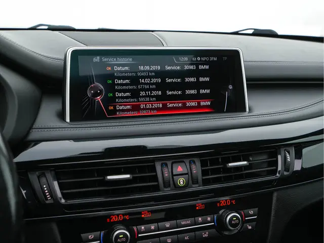 BMW X5 M High Executive M-Sportpack 2016 Benzine 17