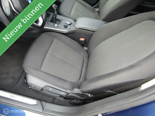 BMW 1 Serie 118i High Executive | Trekhaak 2020 Benzine 9