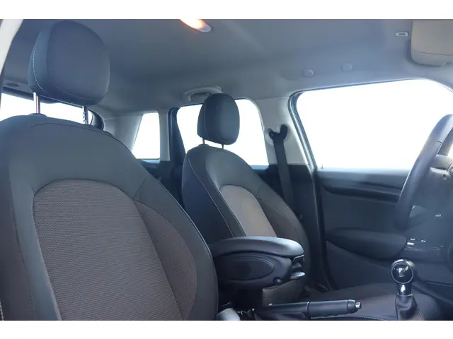 MINI Cooper Business Edition 2021 Benzine 10