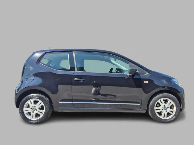 Volkswagen up! 1.0 high up! 75pk Airco, Navi 2012 Benzine 5