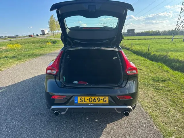 Volvo V40 2.0 T4 Bns Sport PRIJS IS EX BPM ! 2018 Benzine 15