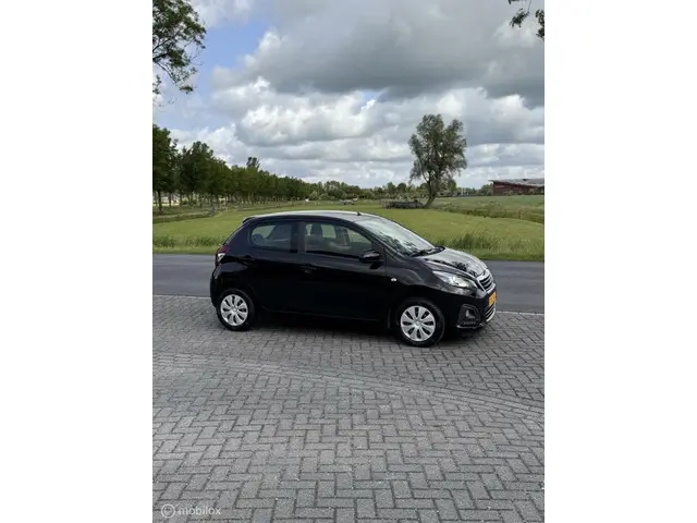 Peugeot 108 1.0 e-VTi Access 2018 Benzine 23