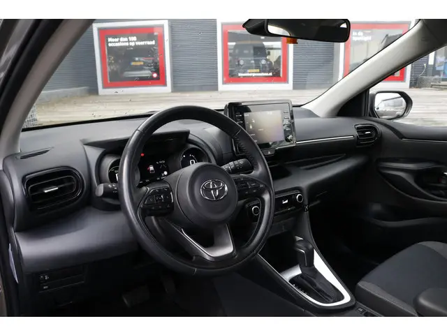 Toyota Yaris 1.5 Hybrid Active 2022 Hybride Benzine 11