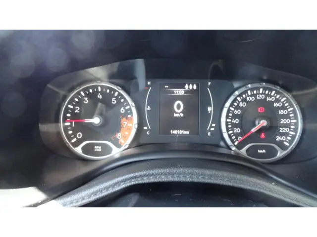 Jeep Renegade 1.4 MultiAir Freedom 2016 Benzine 5