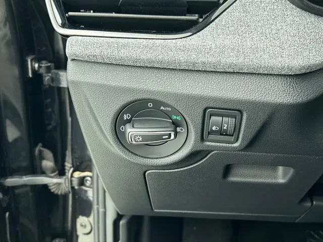 Škoda Kamiq 1.0 TSI Business Edition DSG 2025 Benzine 23