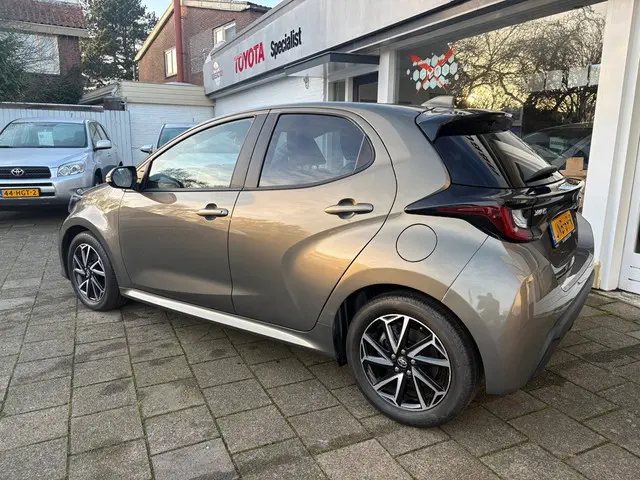 Toyota Yaris 1.5 Hybrid Dynamic 2022 Hybride Benzine 3