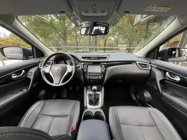 Nissan QASHQAI 1.2 Tekna 2015 Benzine 3