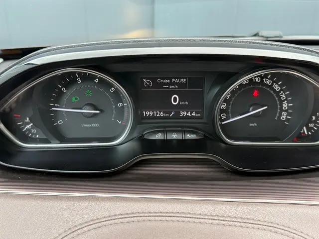 Peugeot 2008 1.6 VTi Féline 2013 Benzine 18