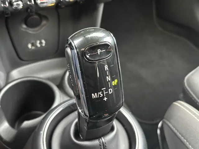 MINI One Mini 1.5 Chili Business 2018 Benzine 24