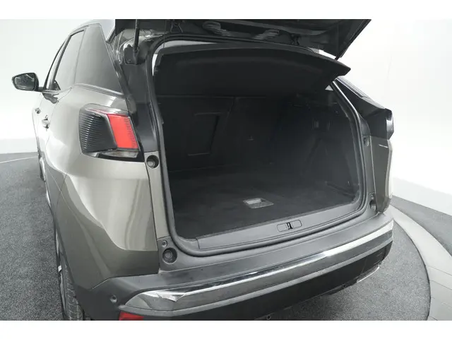 Peugeot 3008 PureTech 130 EAT6 Allure 2017 Benzine 64