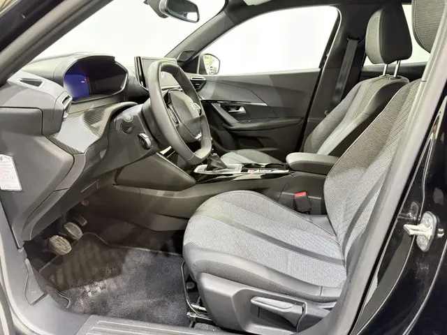 Peugeot 2008 1.2 PureTech 100 Allure 2023 Benzine 8