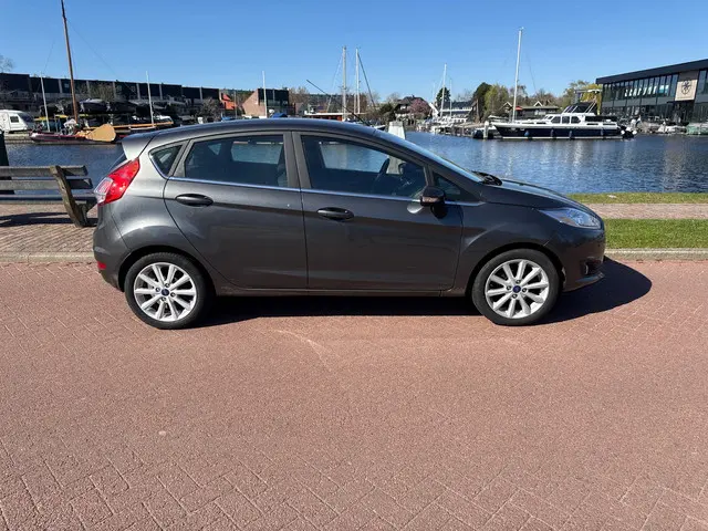 Ford Fiesta 1.0 EcoBoost Titanium 2017 Benzine 4