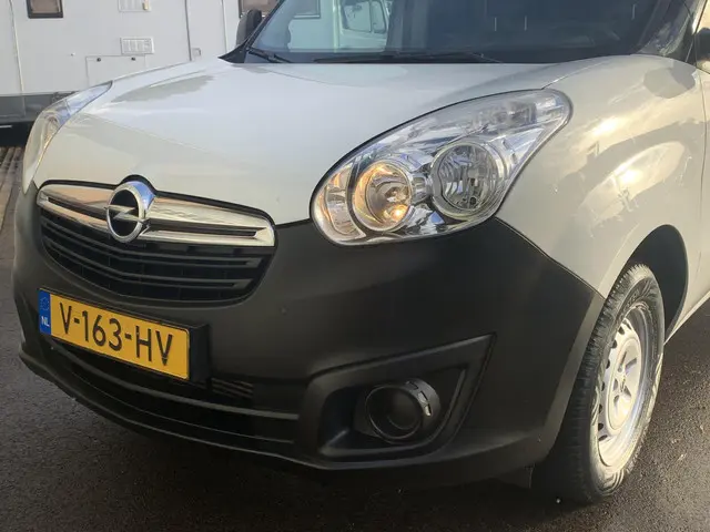 Opel Combo 1.3 CDTi L1H1 Edition 2017 Diesel 10