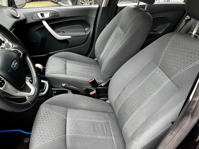 Ford Fiesta 1.25 Titanium 2012 Benzine 11