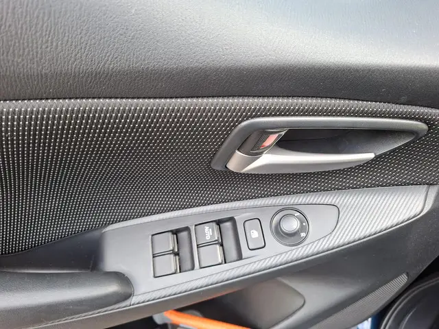 Mazda 2 1.5 Skyactiv-G Sportive 2023 Benzine 14
