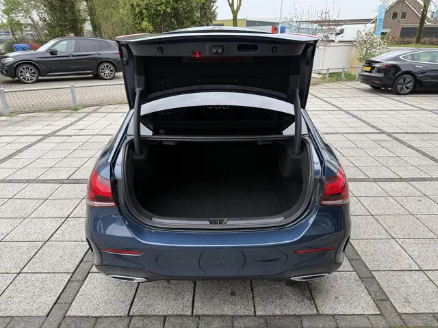 Mercedes-Benz A-Klasse 200 Aut. AMG Sport 2020 Benzine 15