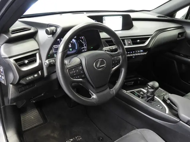 Lexus UX 250h Preference Line 2021 Hybride Benzine 4