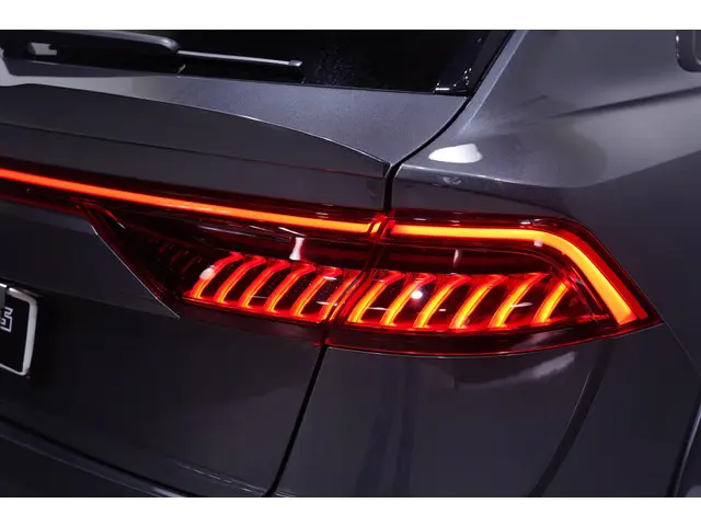Audi Q8 55 TFSI quattro 2019 Benzine 22