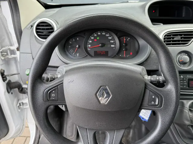Renault Kangoo 1.5 dCi 90 Energy Comfort 2018 Diesel 32