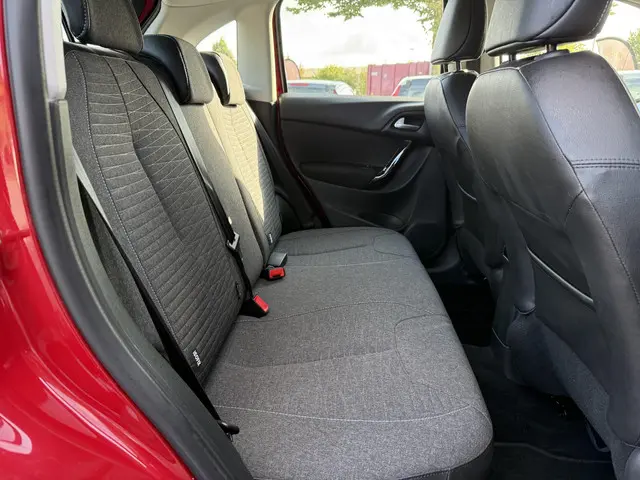 Citroën C3 1.2 PureTech Collection 2015 Benzine 10