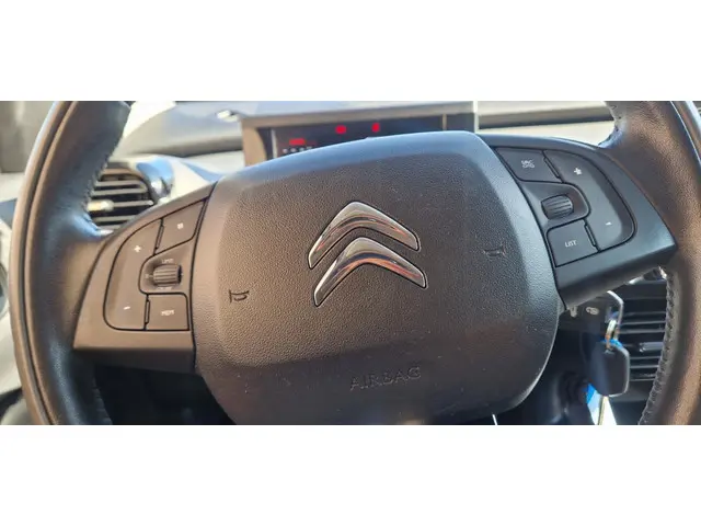 Citroën C4 Cactus 1.2 VTi Feel 2015 Benzine 12