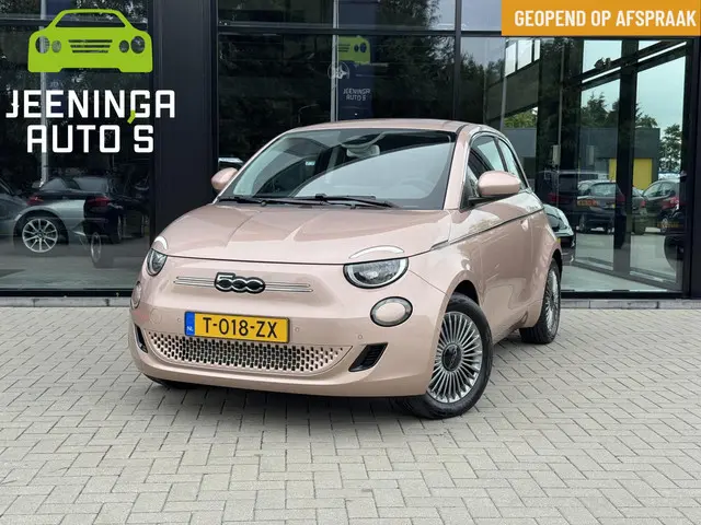 Fiat 500 3+1 42 kWh | Bijna nieuw | 2023 Elektrisch