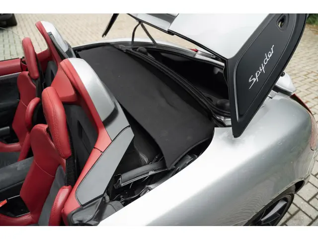 Porsche Boxster Spyder 3.8 2016 Benzine 35