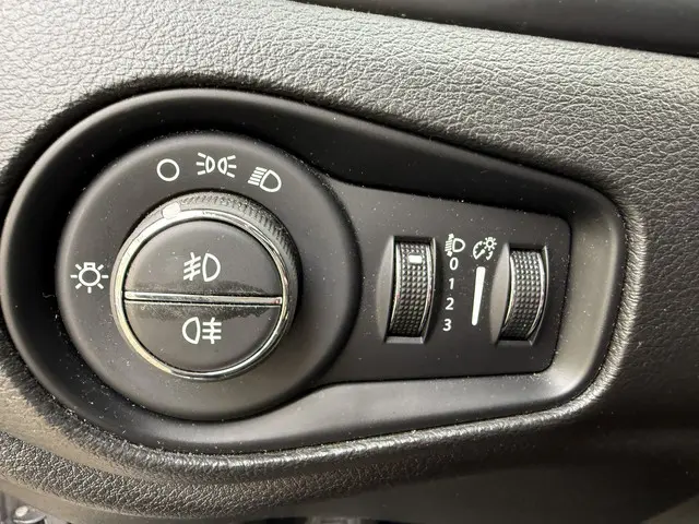 Jeep Renegade 1.4 MultiAir Longitude 2016 Benzine 22