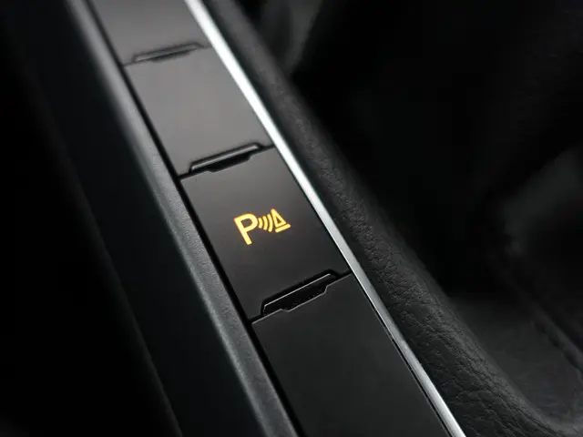 Volkswagen Taigo 1.0 TSI R-Line- 2023 Benzine 14