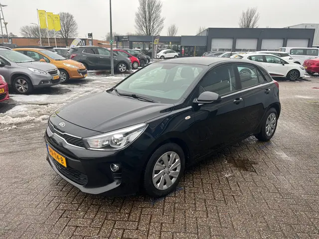 Kia Rio 1.0 TGDI ComfortPlusLine Navigator 2017 Benzine 4