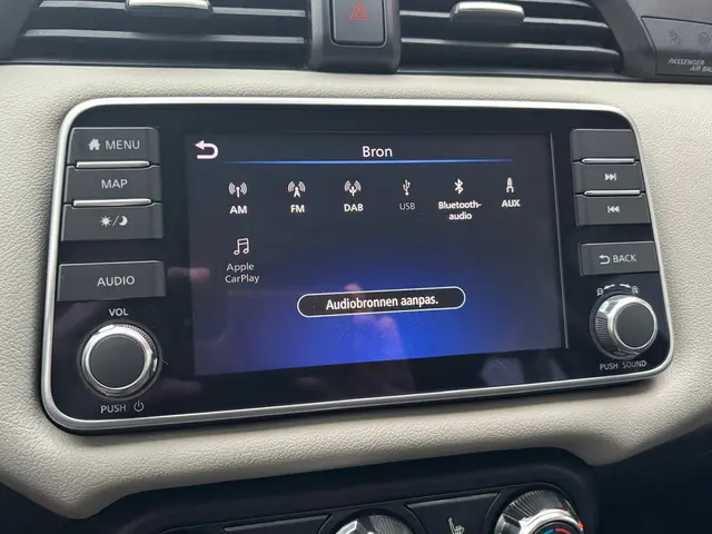 Nissan Micra IG-T 92 Xtronic Kiiro 2022 Benzine 14