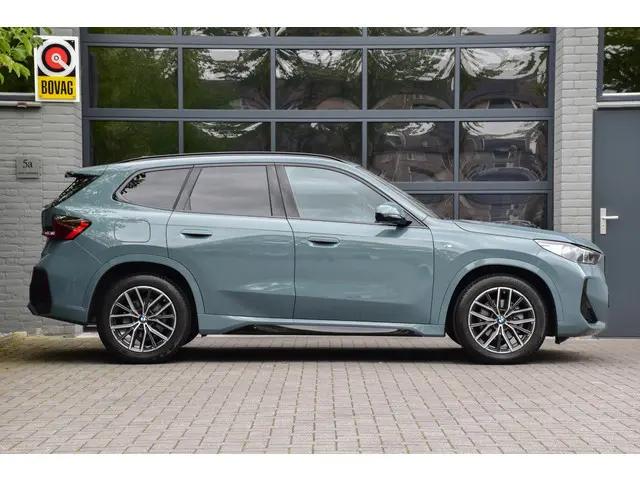 BMW X1 sDrive18i 2024 Benzine 14
