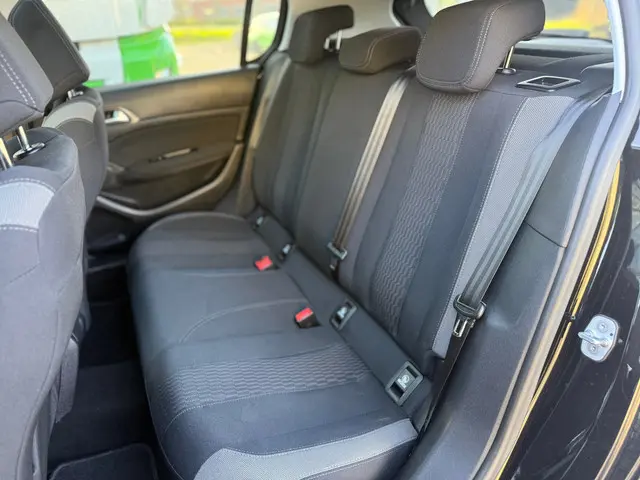 Peugeot 308 1.2 PureTech Style 2016 Benzine 12