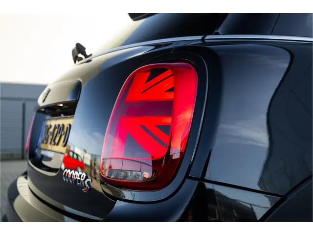 MINI Cooper S Mini Chili Serious Business 2015 Benzine 39