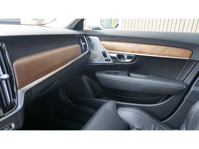 Volvo V90 2.0 T6 320PK AWD Inscription 2017 Benzine 42