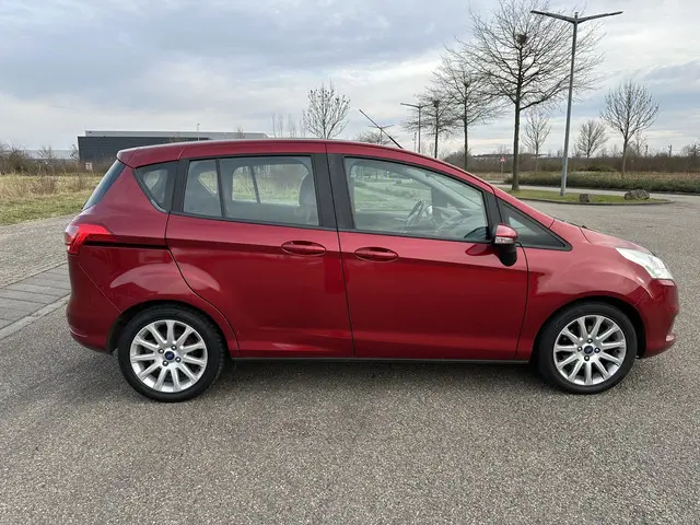 Ford B-MAX 1.0 EcoBoost Titanium 2017 Benzine 6