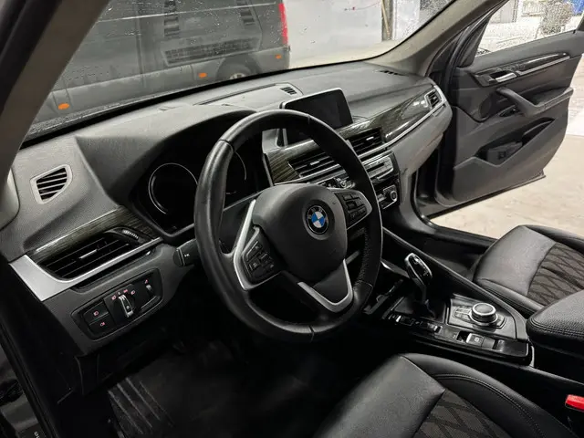BMW X1 XDrive20i Executive *Export only* 2018 Benzine 14