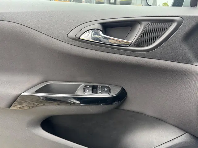 Opel Corsa 1.4 Cosmo Airco,Pdc.Cruise 2016 Benzine 15