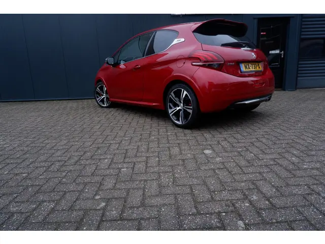 Peugeot 208 1.6 e-THP GTi 2017 Benzine 27