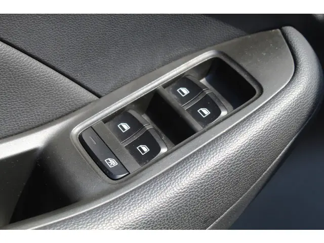 MG MG ZS EV Luxury 45 kWh//Pano//Camera!! 2019 Elektrisch 8