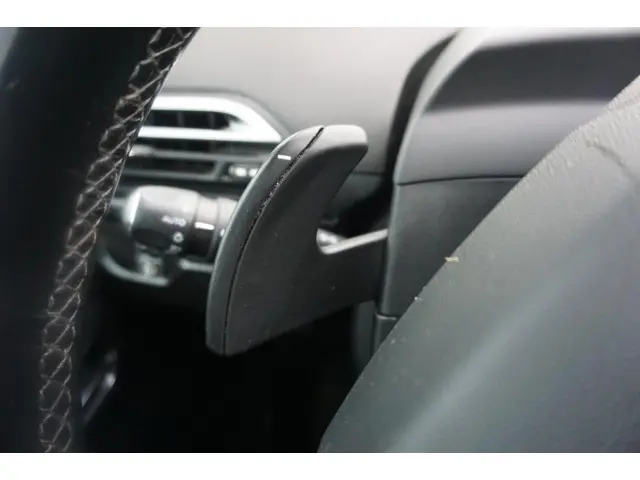 Citroën Grand C4 Picasso 1.6 e-THP Shine 2018 Benzine 12