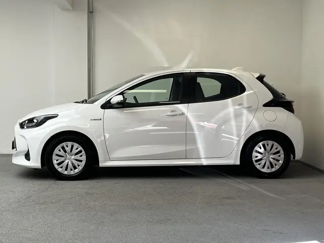 Toyota Yaris 1.5 Hybrid 115 Active 2021 Hybride Benzine 10