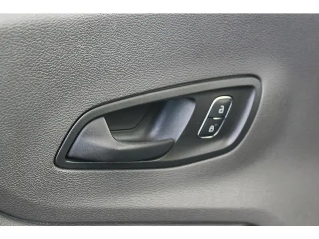 Ford E-Transit 350 L2H2 Trend 68 kWh 2022 Elektrisch 29