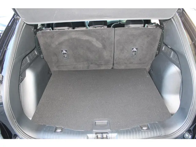 Ford Kuga 2.5 PHEV Titanium 2022 Hybride Benzine 23
