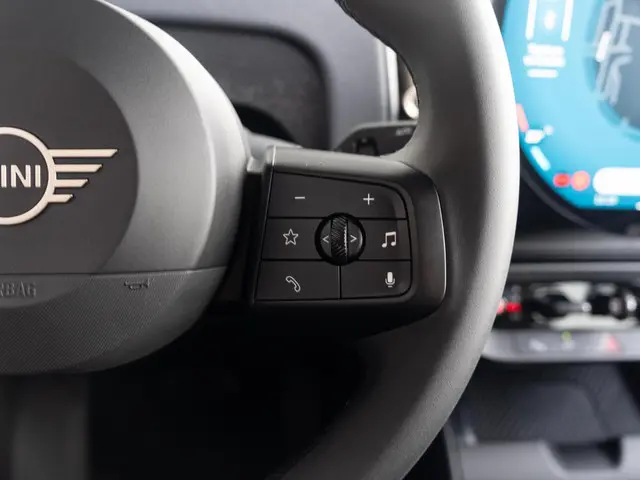 MINI Countryman C 2026 Benzine 23