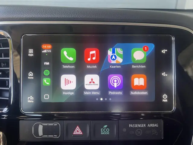 Mitsubishi Outlander 2.0 Business Edition 2018 Benzine 14