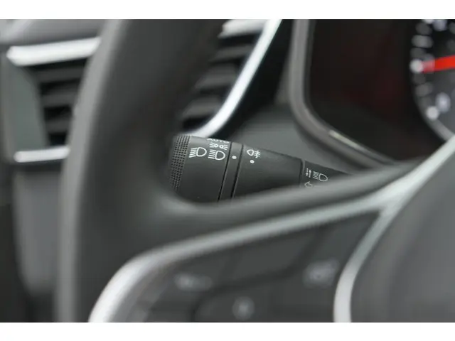 Renault Clio TCe 90 Zen 2021 Benzine 27