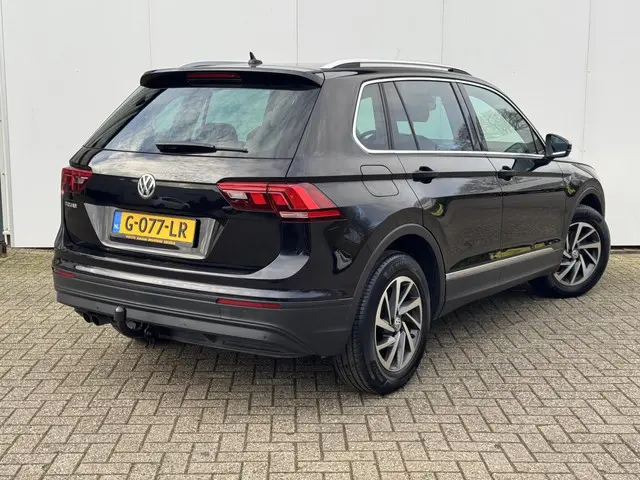 Volkswagen Tiguan 1.5 TSI ACT Comfortline 2019 Benzine 6