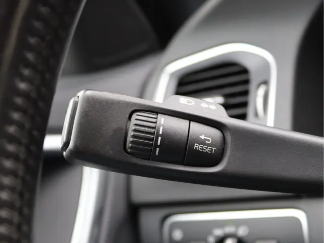 Volvo V60 2.4 D6 AWD Plug-In Hybrid 2015 Hybride Diesel 41